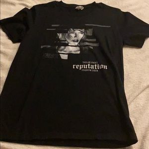 Taylor Swift t shirt